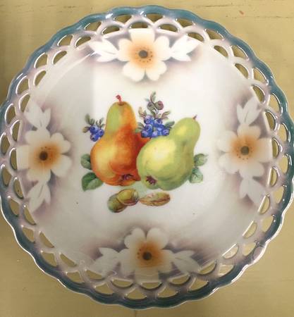 CIQ16 Pierced Round Plate