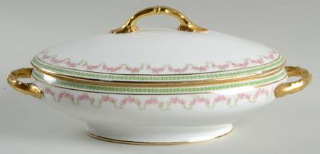 CMT162 Oval Covered Vegetable