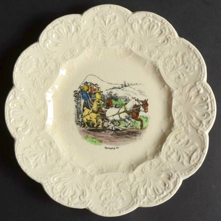 E253 Luncheon Plate