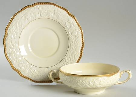 CRD275 Footed Cream Soup Bowl & Saucer Set