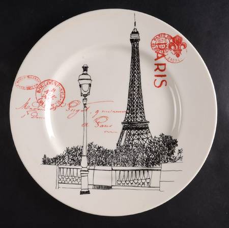 Parisienne Scene by Carly Dodsley