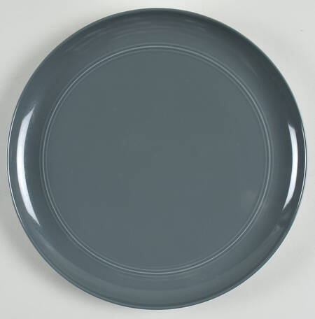 Hue Dark Grey 12" Chop Plate (Round Platter)