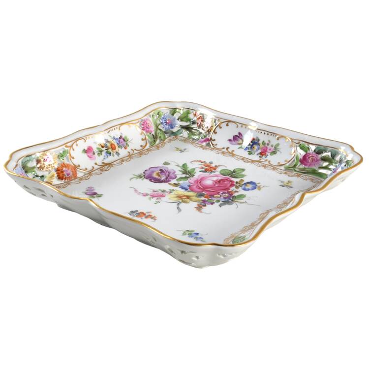 C6T8 Square Cake Plate