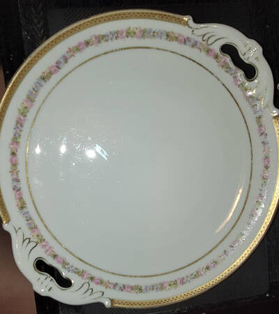 CAR235 Handled Cake Plate