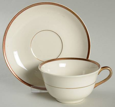 CAN288 Footed Cup & Saucer Set