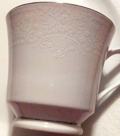 CX747 Footed Cup