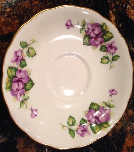6738 Saucer