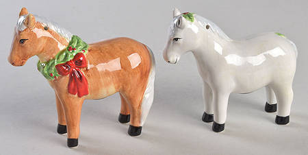 Heartland Holiday Figural Salt & Pepper Set