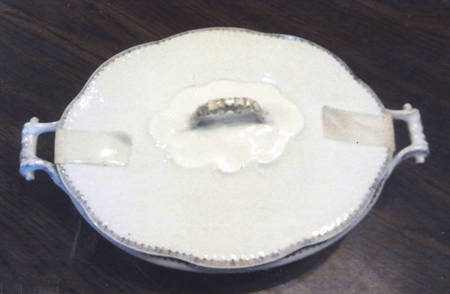 CAR241 Oval Covered Vegetable