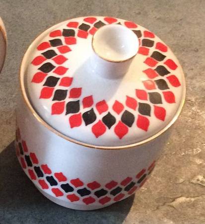 CIL62 Sugar Bowl & Lid