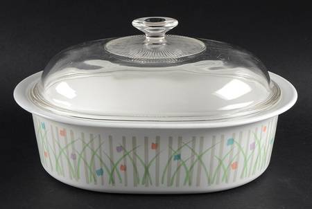 COR230 2.5 Quart Oval Covered Casserole