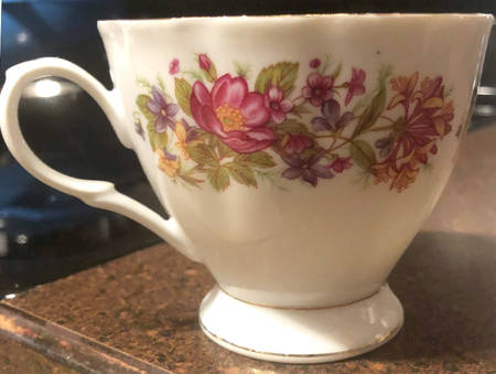 CX773 Footed Cup