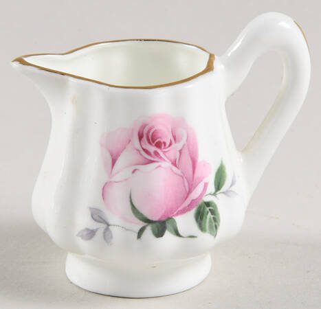 Ivy Rose Child's Creamer