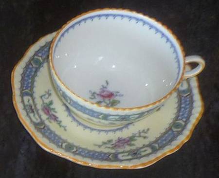 French Noble Flat Cup & Saucer Set