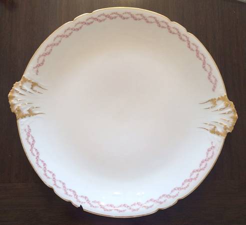 CHF1917 Handled Cake Plate