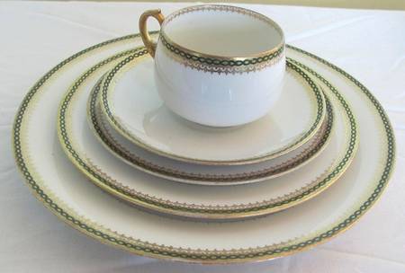 CHF1920 Flat Cup & Saucer Set