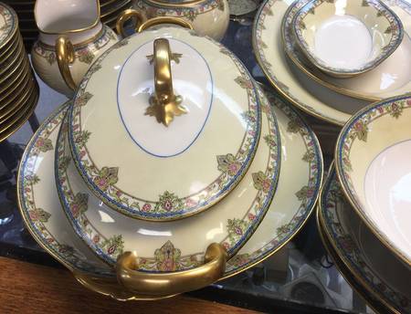 CRG104 Oval Covered Vegetable