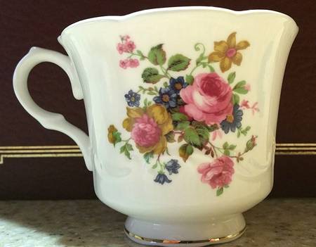CDT22 Footed Cup