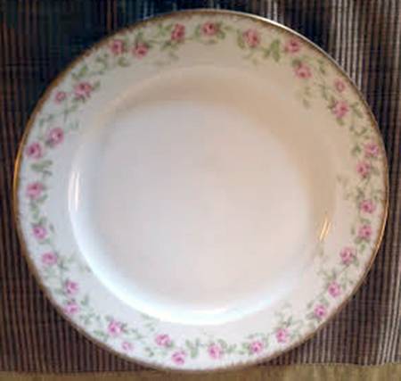 CHF1931 Dinner Plate