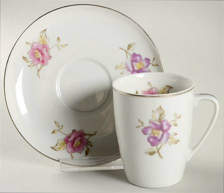 Louise (Smooth) Flat Cup & Saucer Set