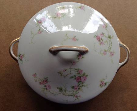 CHF1935 Round Covered Vegetable
