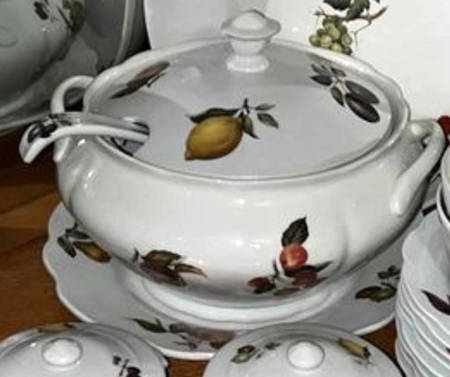 COB53 Tureen & Lid w/Ladle & Underplate