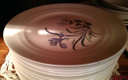 CRP252 by Crown Potteries
