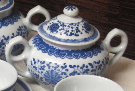 CX813 Sugar Bowl & Lid
