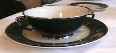 CS22 Footed Cream Soup Bowl & Saucer Set