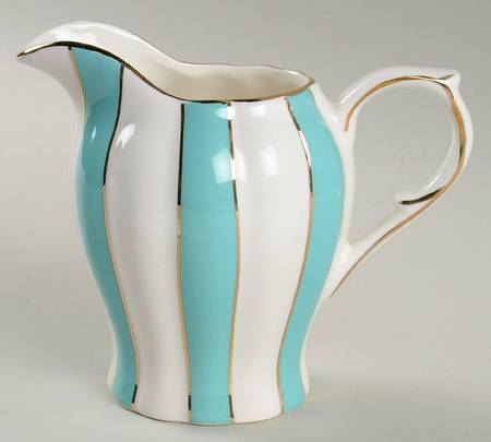 C6Y3 Turquoise Creamer