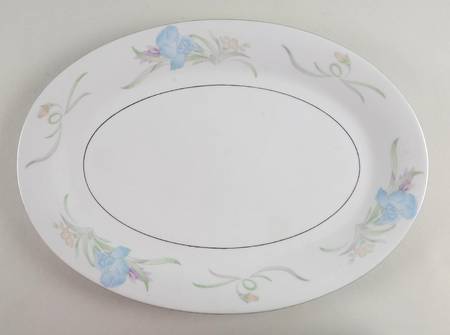 Lily (Platinum Verge) 14" Oval Serving Platter