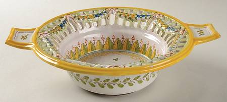 CAG17 11" Pierced Round Bowl