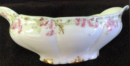 CHF1980 Gravy Boat