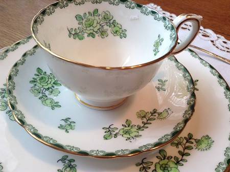 F6274 Footed Cup & Saucer Set