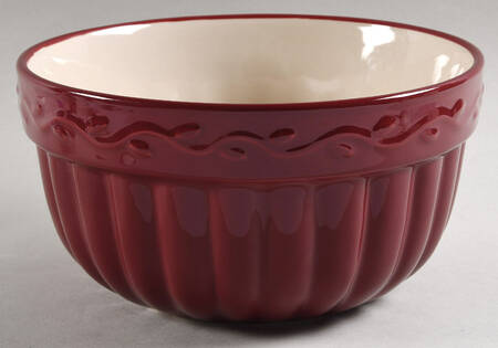 Berry 9" Salad Serving Bowl