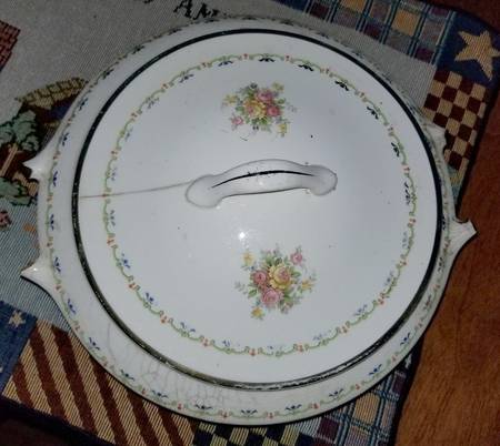 CAN311 Sugar Bowl & Lid