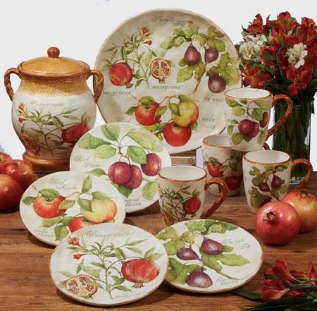 Tuscan Fruit Salad Plate