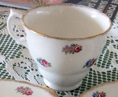 6778 Footed Cup