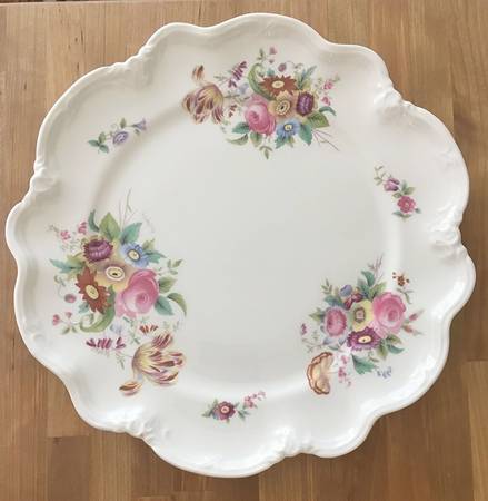 Old Coalport (Bone, No Trim, Deep Scallop) by Coalport