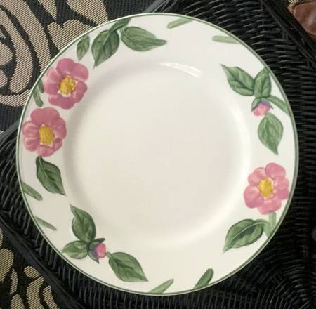 Santa Rosa by Crest-Stone (Japan)