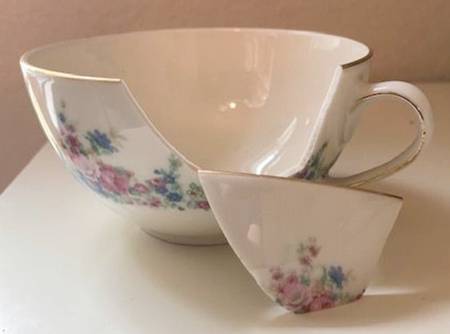 CZE348 Footed Cup