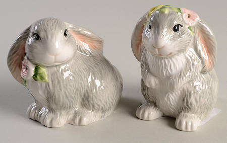 Sweet Bunny Figural Salt & Pepper Set