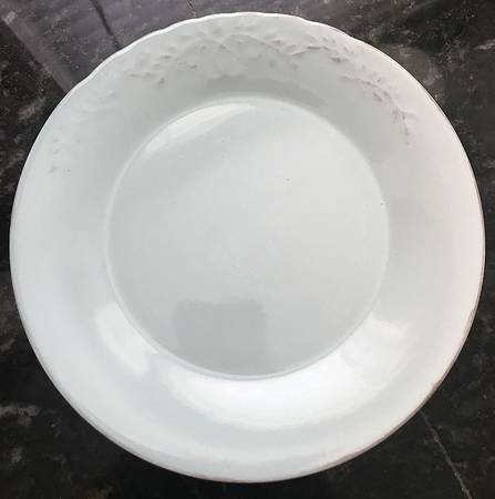 C8G22 Salad Plate