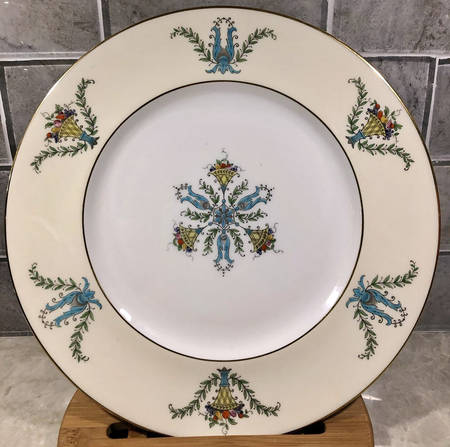 9452 by Coalport