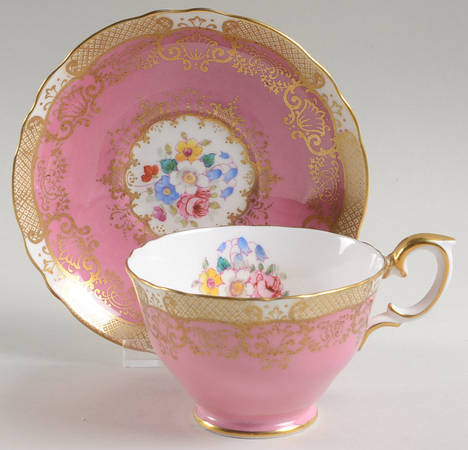 A15844 Footed Cup & Saucer Set