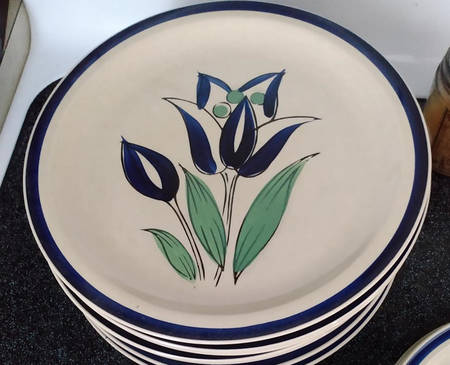 Holland by Crest-Stone (Japan)