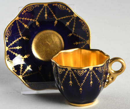 2372 by Coalport