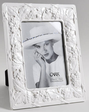 Picture Frames Frame-Holds 5" X 7"