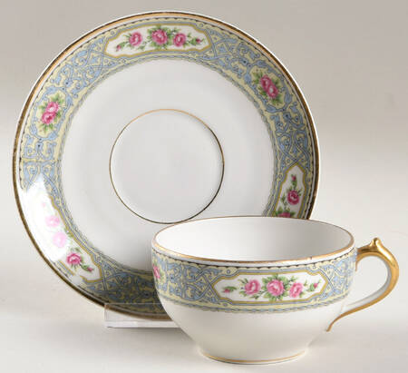 CHF2030 Flat Cup & Saucer Set