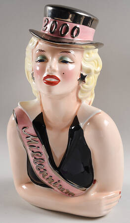 Marilyn Monroe Cookie Jar & Lid
